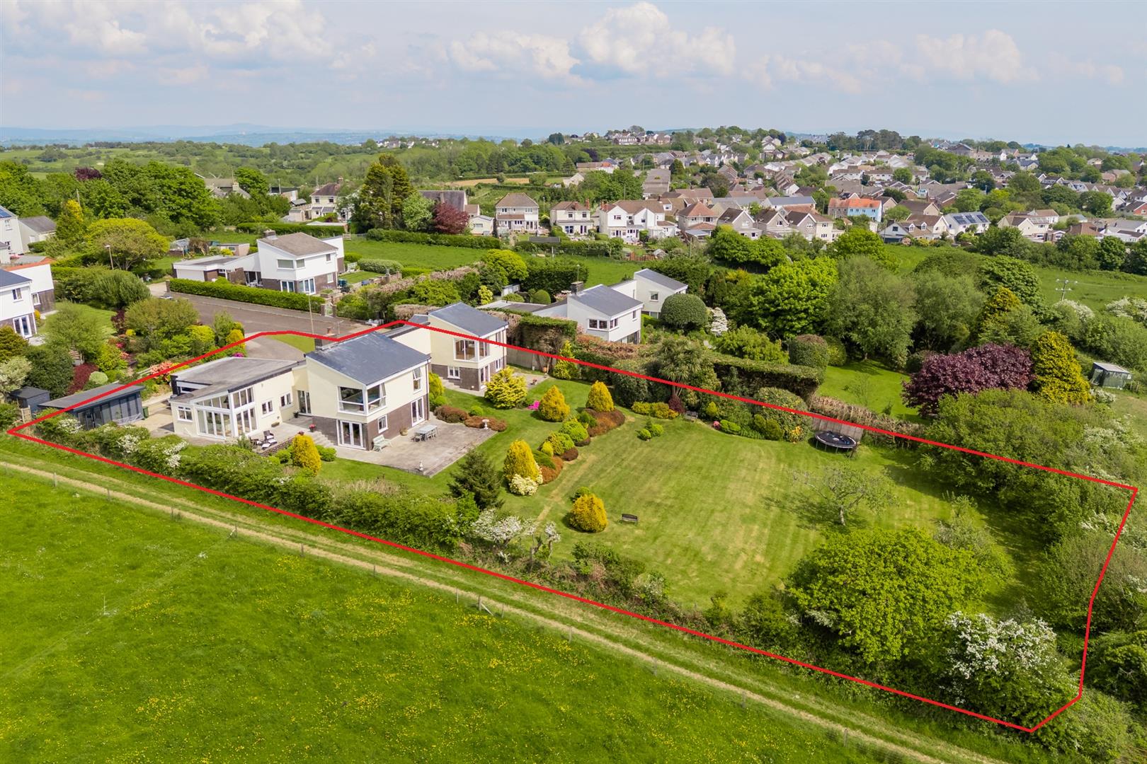 Misty Hills Close, Three Crosses, Swansea, SA4 3JF